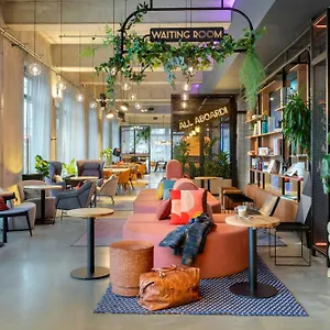 Hotel Moxy Ostbahnhof, Berlin