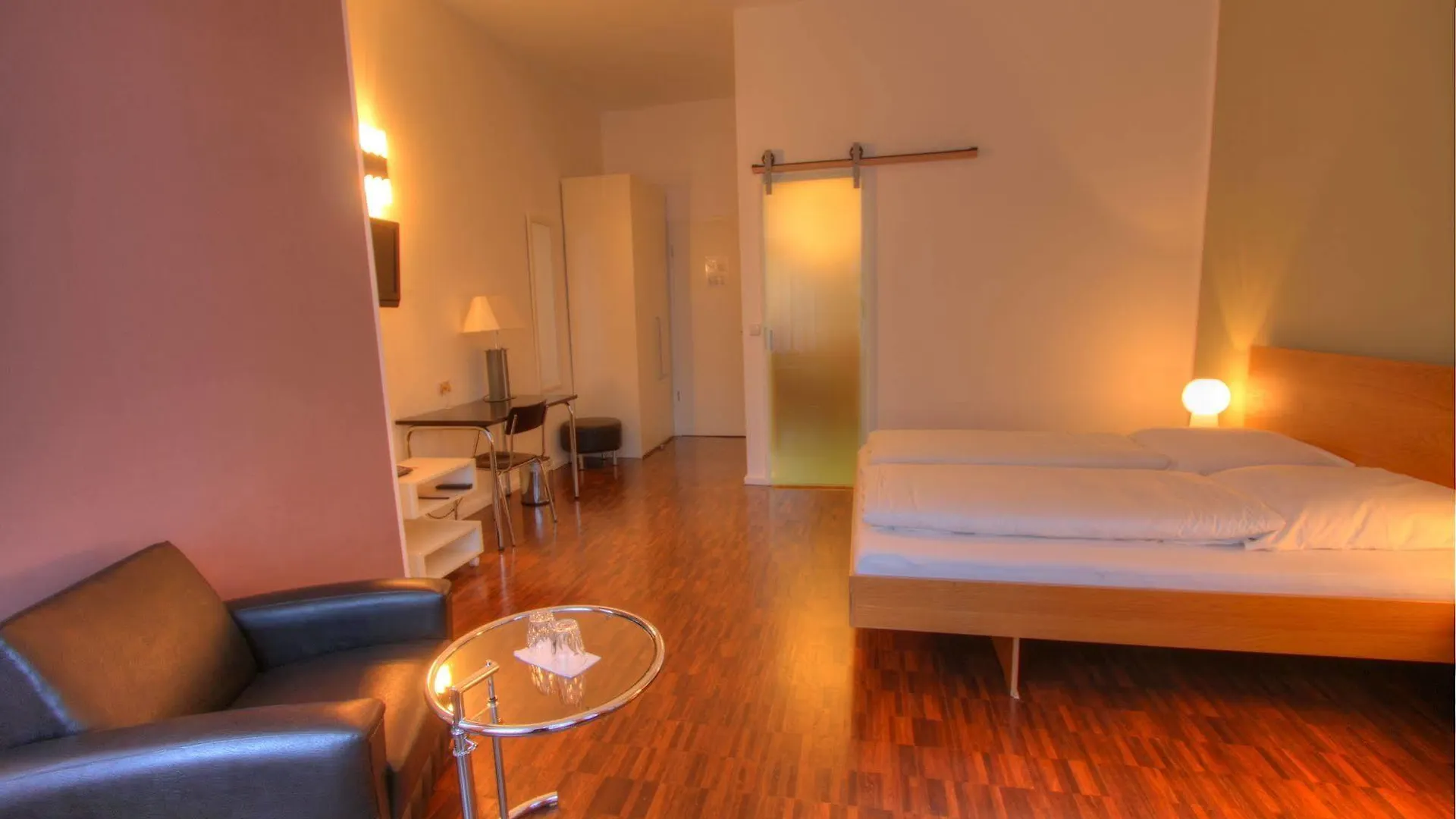Hotel Johann Berlin 3*,